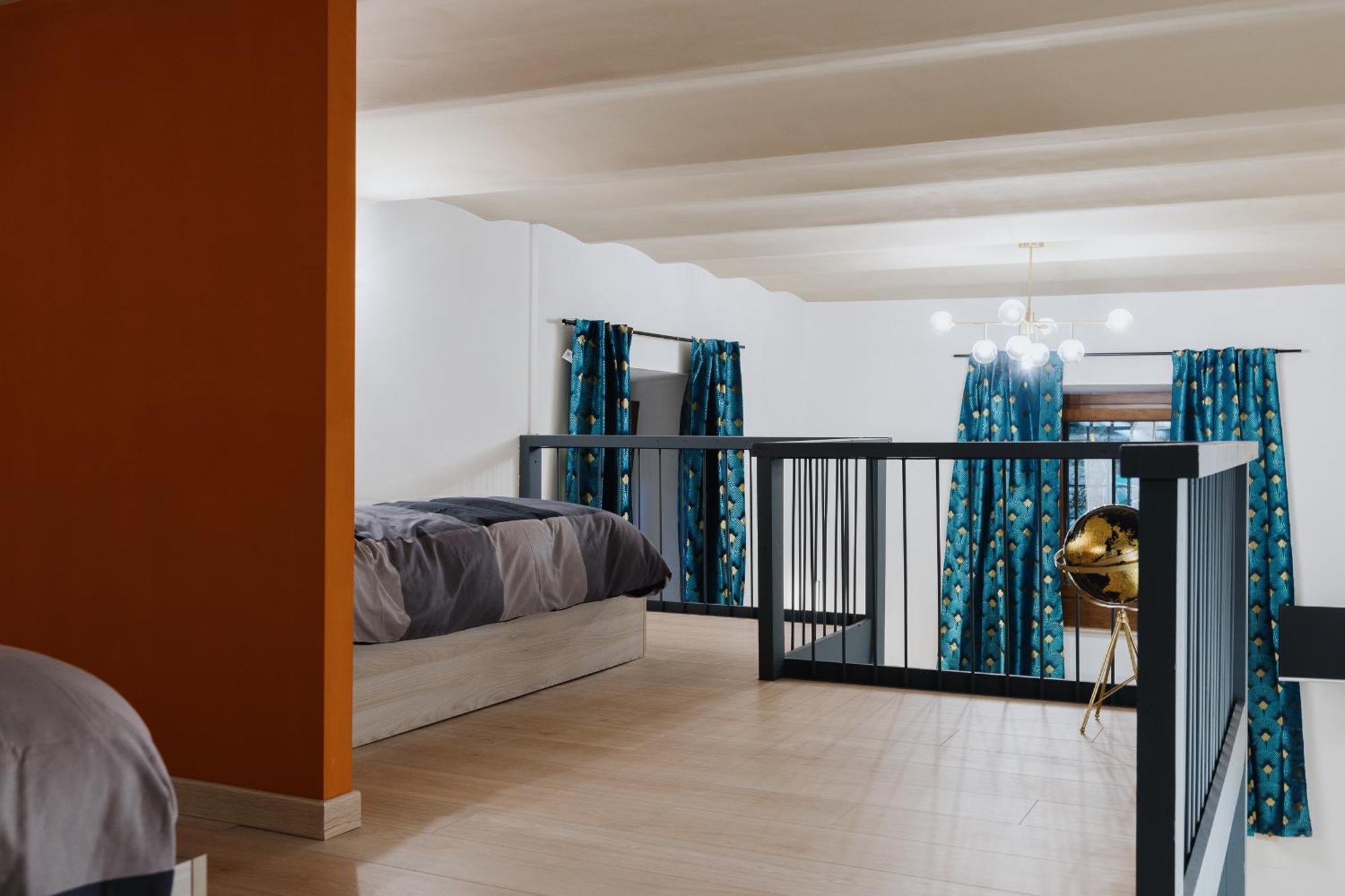 Modern Loft In Apartment